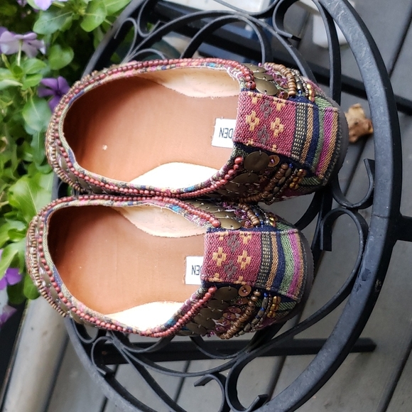 Ladies Embellished ballet flats - Picture 2 of 10